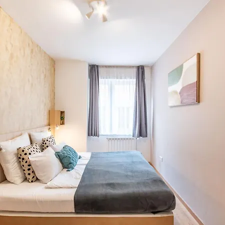 - Quiet Sleep Apartman Budapest